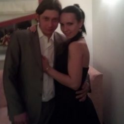 Пара  ищет девушку для секса в втроем в Магнитогорске